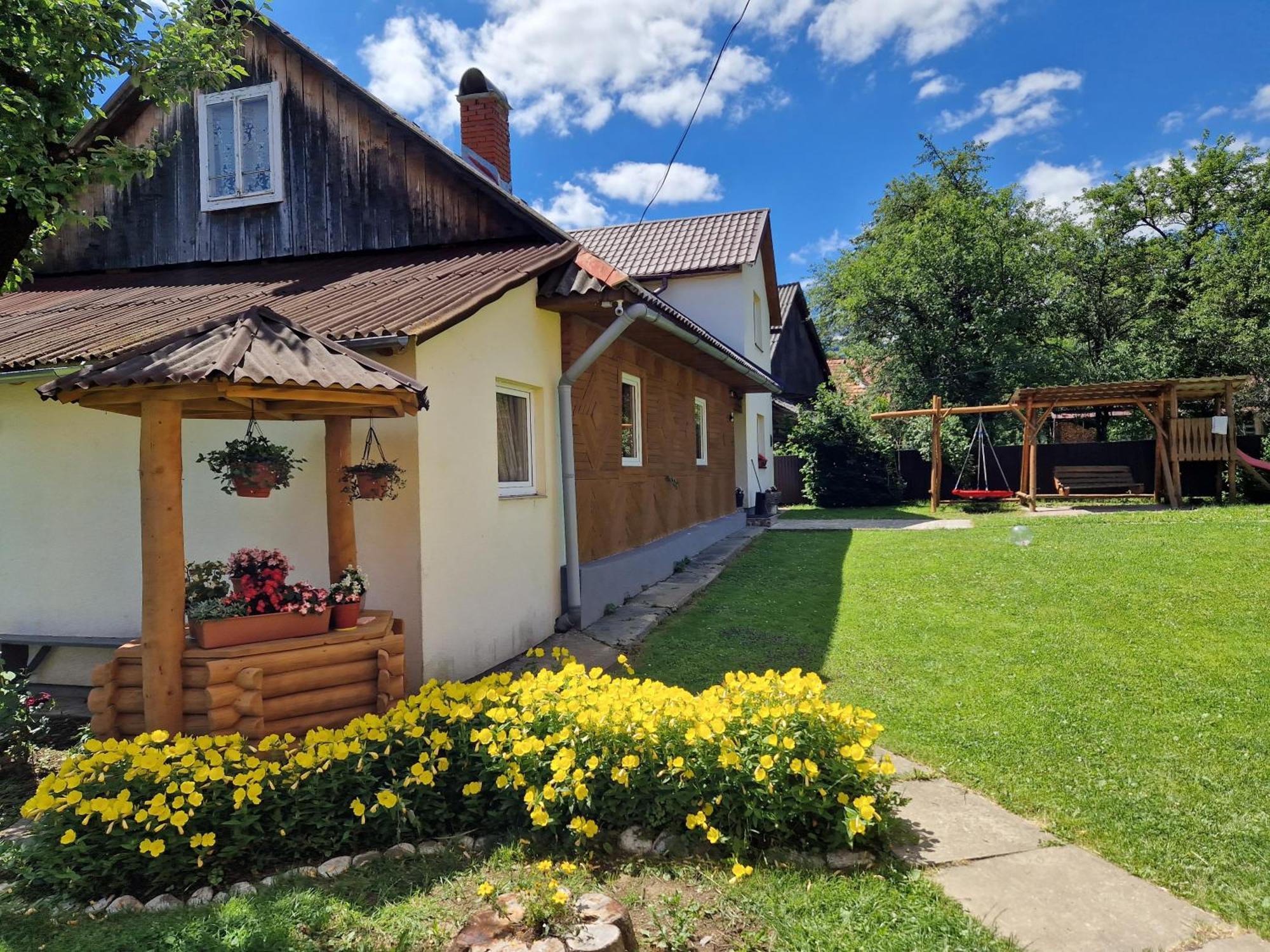 У Дядька Guest House Pilipets Exterior photo